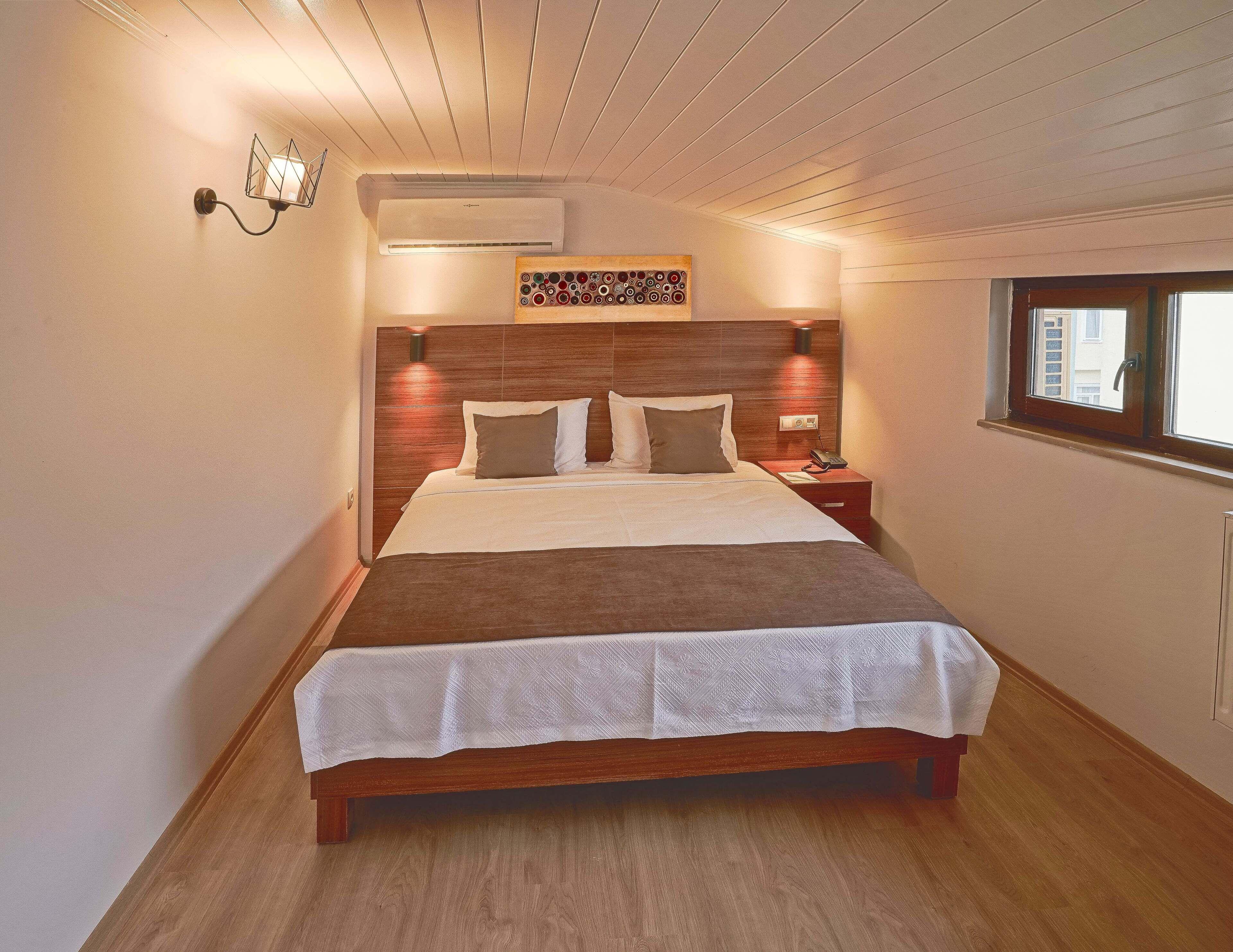 Class Hotel Bosphorus With Jacuzzi — Photos 1